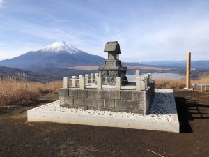 頂上の山中諏訪神社奥宮